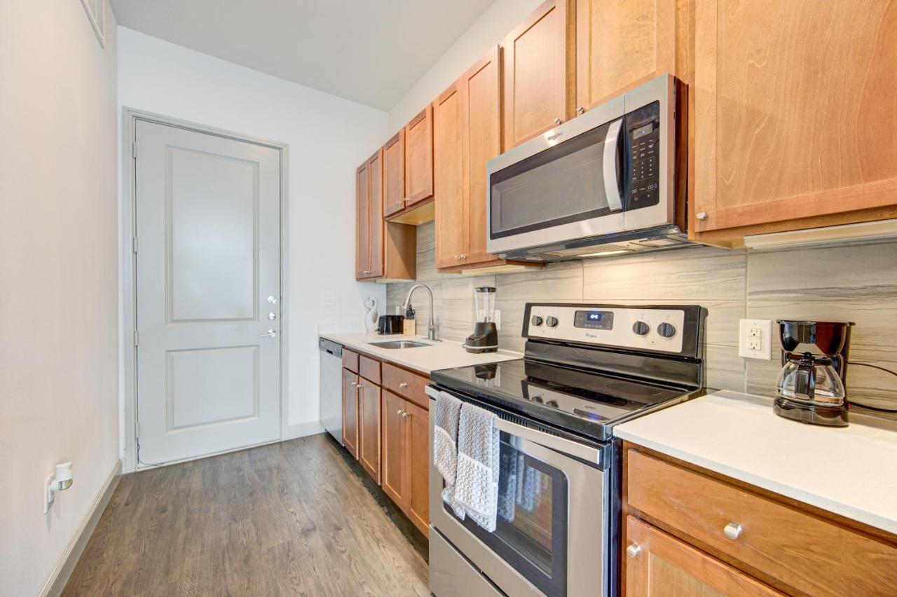 Trendy Downtown 1Bd/Freeparking/Wi-Fi/Pool Apartment Houston Ngoại thất bức ảnh