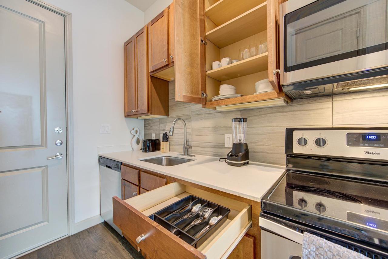 Trendy Downtown 1Bd/Freeparking/Wi-Fi/Pool Apartment Houston Ngoại thất bức ảnh
