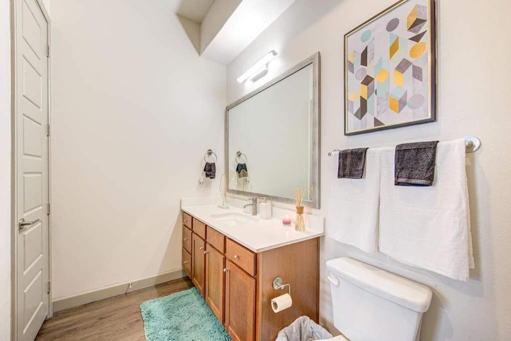 Trendy Downtown 1Bd/Freeparking/Wi-Fi/Pool Apartment Houston Ngoại thất bức ảnh